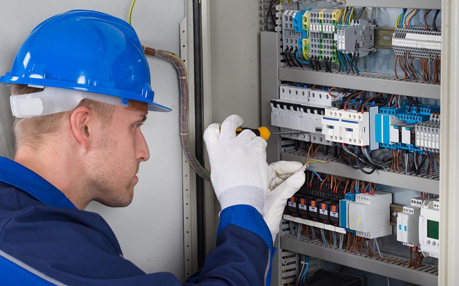 taux horaire électricien Goussainville